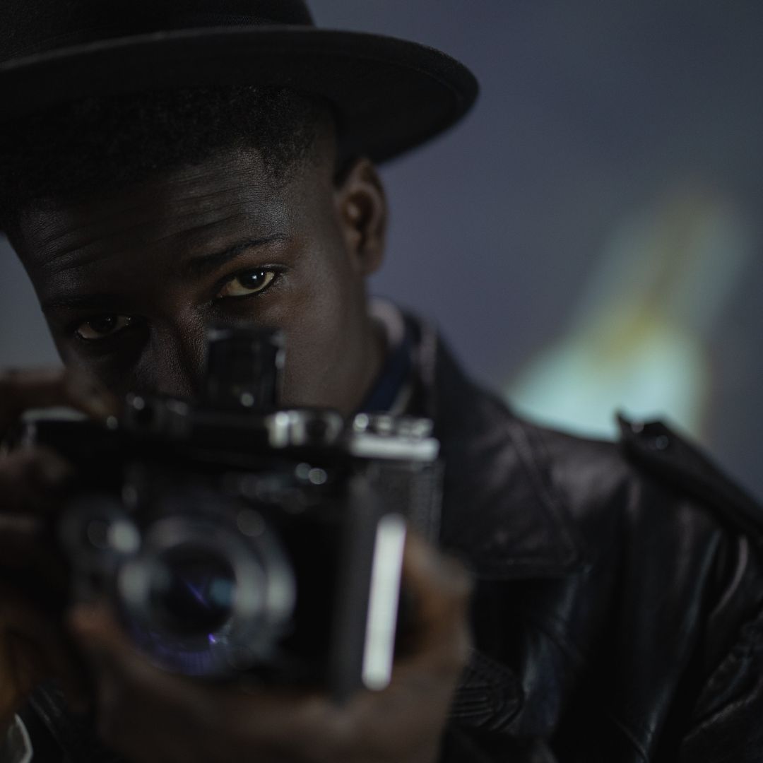 Une exécution au cœur des Alpes. La victime, un homme bien sous tous rapports, du moins en apparence. Daniel Forestier était un ex-espion français ! 😱 Découvrez l'histoire ici : alibieditions.com/le-mystere-bor…