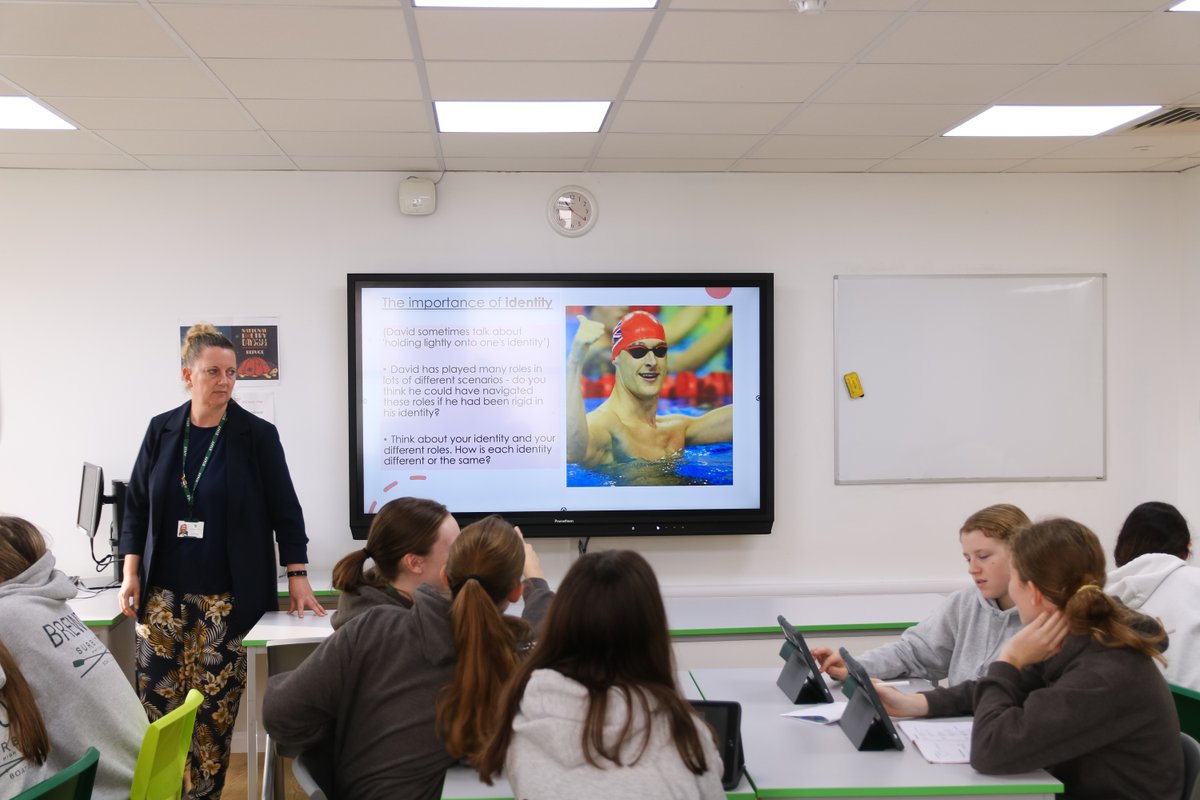 SurbitonHigh's tweet photo. This week as part of SCOPE Day, Year 9 engaged in activities that emphasised diversity and inclusivity. They had a talk on boosting self-esteem and joined Year 7 for a House activity on friendship. 🌍🤝 #Inclusivity #SelfEsteem #SCOPEDay https://t.co/zDFMWgAq6p