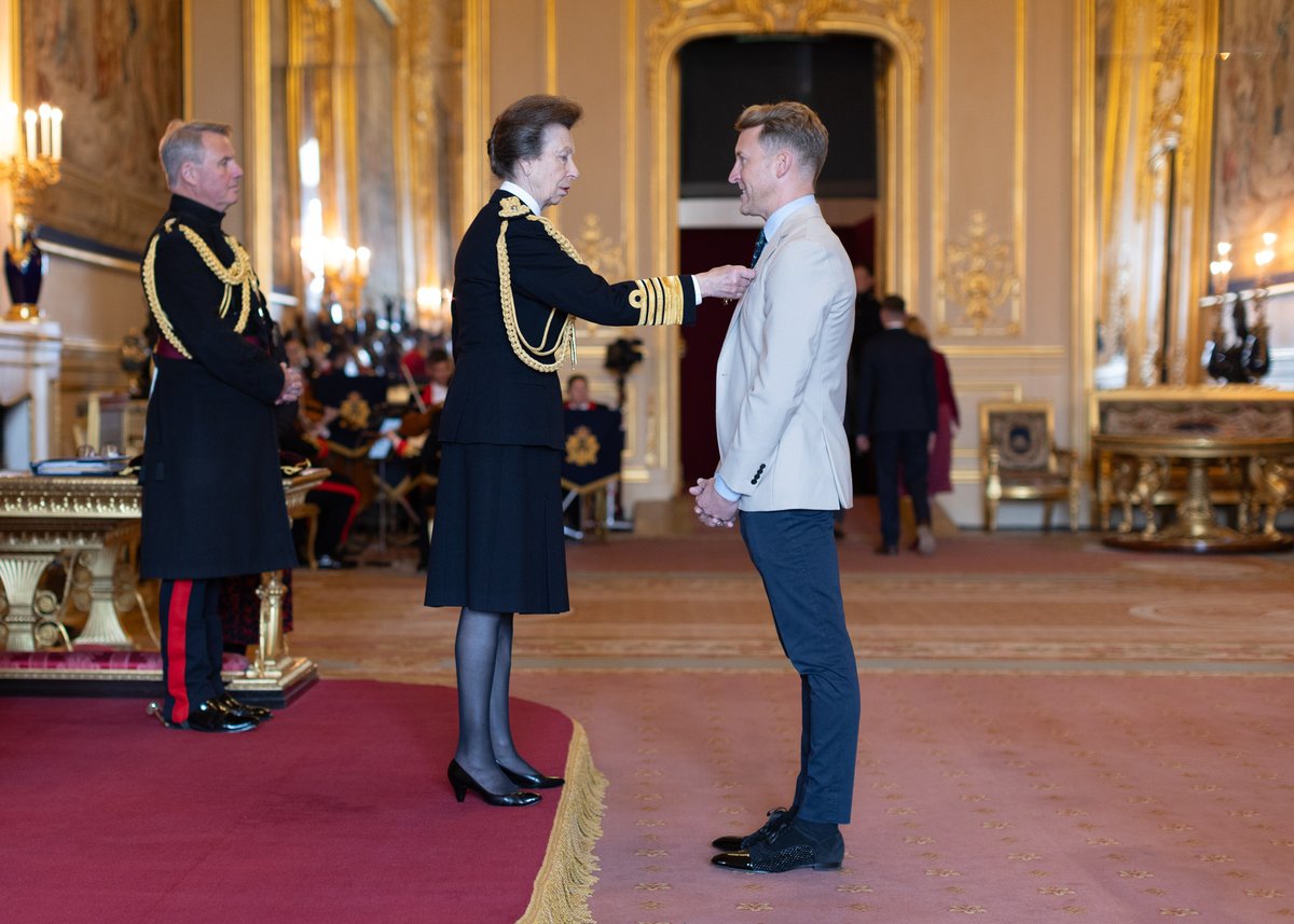 scalpcooling's tweet photo. We are beyond proud that @RichPaxman was part of an investiture at Windsor Castle this week, receiving his OBE for services to international trade from Princess Anne. Congratulations Richard, from all of us at Paxman. https://t.co/Yqmeq9LIVU