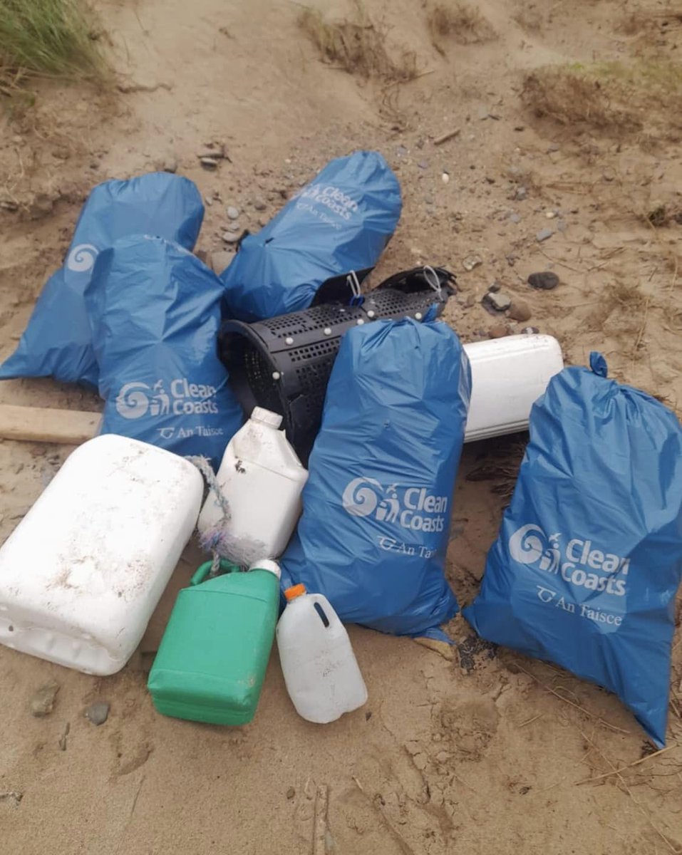 CleanCoasts's tweet photo. #BigBeachClean23 is over but #CleanCoasts volunteers continue to host clean-ups, just like Carrig On Bannow Tidy Towns. 
They also found some "international" litter - a reminder that we all share one ocean % wherever we are we can make a difference for it https://t.co/8ywyAssaVk