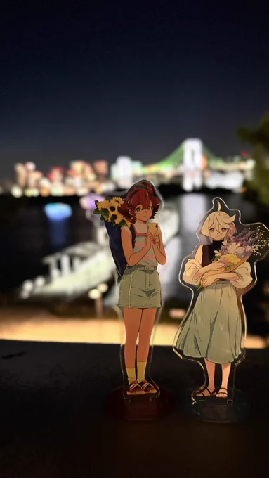 お台場来るといつも雨だから今日は晴れてよかった…  ただね…ごめんスミ。寒いよねその格好じゃ