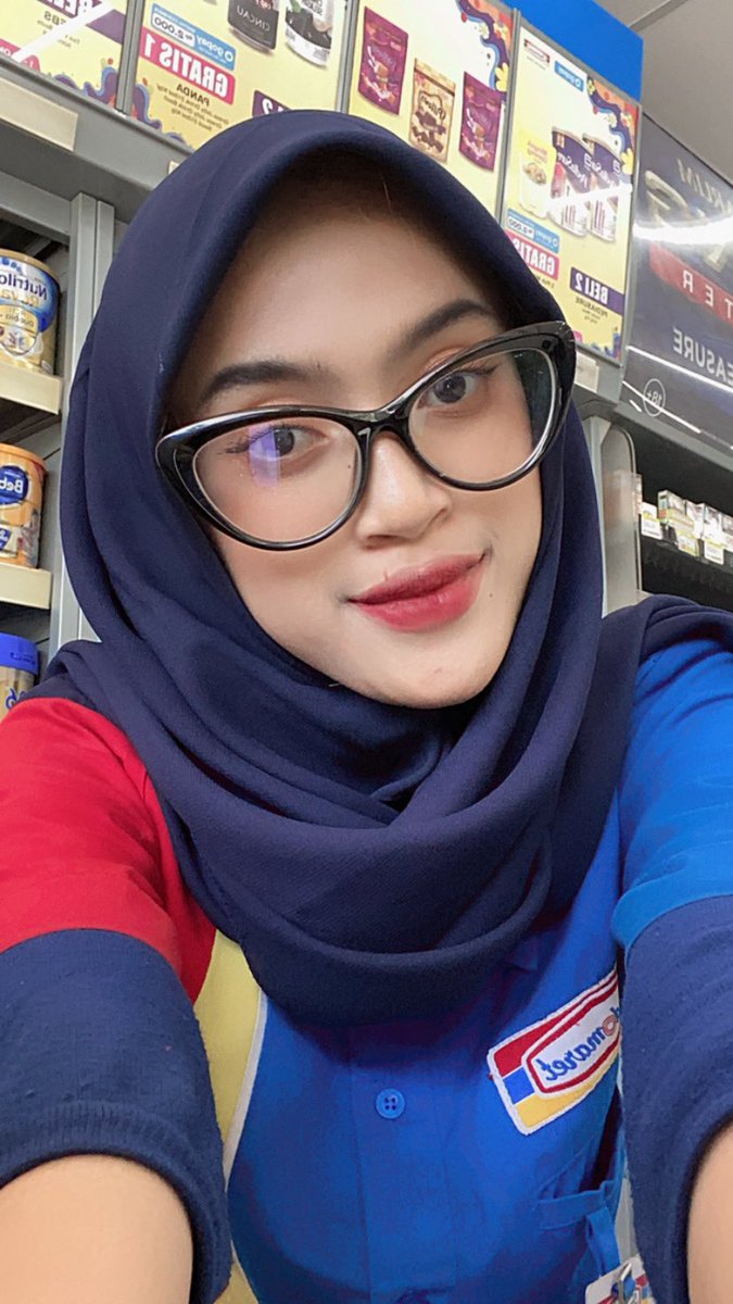 simarsmn's tweet photo. gada yg nampung taruh sini aja https://t.co/bnbKfBKdEF