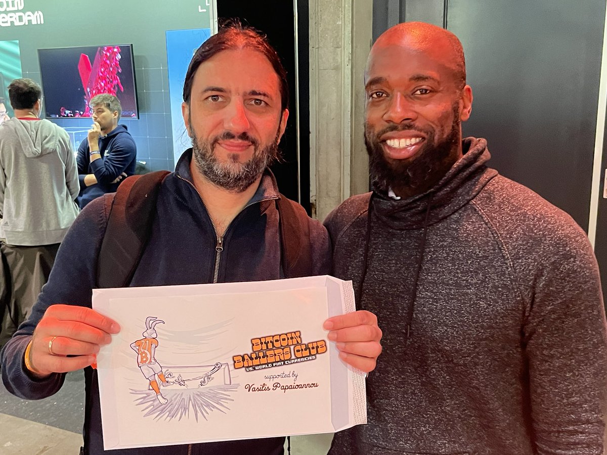 JosiasCarbon's tweet photo. Thank you @tweetious for supporting ₿itcoin ₿allers Academy ⚽️🤝🧡

Pleasure to meet in person &amp; handover your physical copy of @BitcoinCartoons’ 
‘₿itcoin ₿allers Club vs World Fiat Currencies’
🐇⚽️🆚💷💴💵

This reward &amp; others available at
https://t.co/Dz9LsmIOEf https://t.co/UchqOdrgth