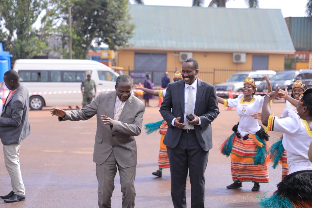 URAuganda's tweet photo. HAPPENING NOW!
The Uganda Revenue Authority in partnership with @UNDPUganda
is currently unveiling the URA Digitalisation and IT Strategy 2023/2024- 2026/2026 at the NIP Grounds- URA Headquarters, Nakawa.

In attendance is the Guest of Honor, the Honorable Minister for Finance, Planning and Economic Development, Matia kasaija (@MatiaK5).

Follow the launch live: https://t.co/29WuHon17Y

#URADigitalStrategy
#URAWay