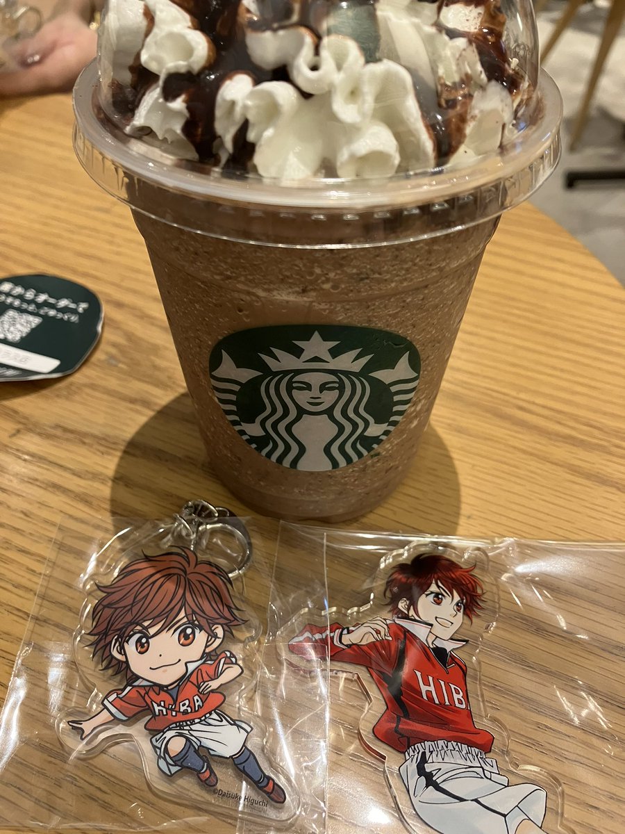 gr8_star's tweet photo. ホイッスル展最高すぎた✨✨✨
子連れでご迷惑かな〜と思ったけど歓迎していただき、さらに作者の樋口大輔先生にも声をかけていただけて本当に嬉しかったです！
大好きなキャラたちに囲まれて幸せ空間だった！私の原点！！！
#ホイッスル25th https://t.co/nchqOJqnNn