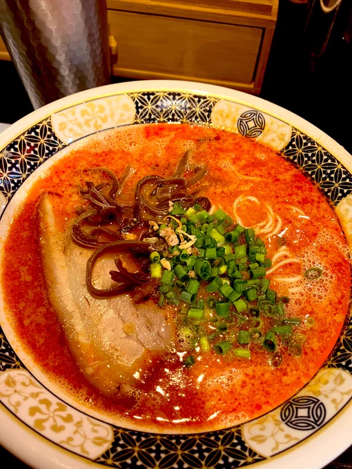 もう疲れちゃってェ…… 行きつけのカフェでデトックスドリンク