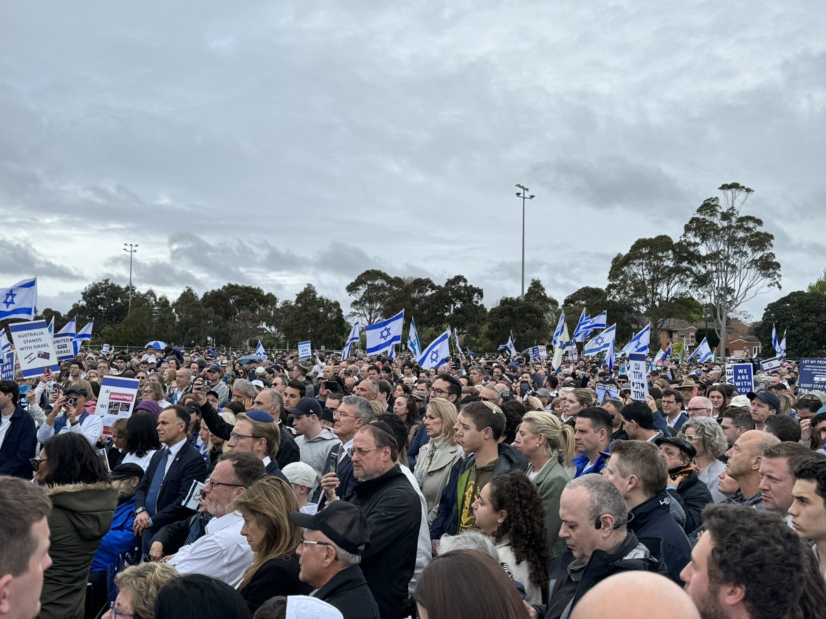 The Vigil for Israel in Melbourne this evening. An important moment of solidarity with the local Jewish community, and prayer for peace.