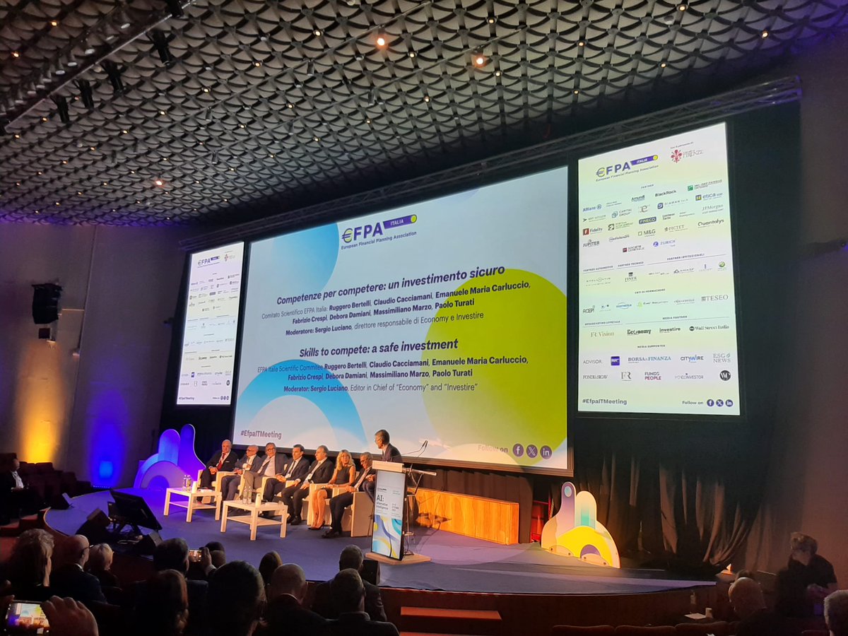 EfpaItalia's tweet photo. #EfpaITMeeting 2023, parliamo di “#Competenze per competere: un #investimento sicuro”. Sul palco i membri del Comitato Scientifico della Fondazione. https://t.co/nMMcVxRgb6