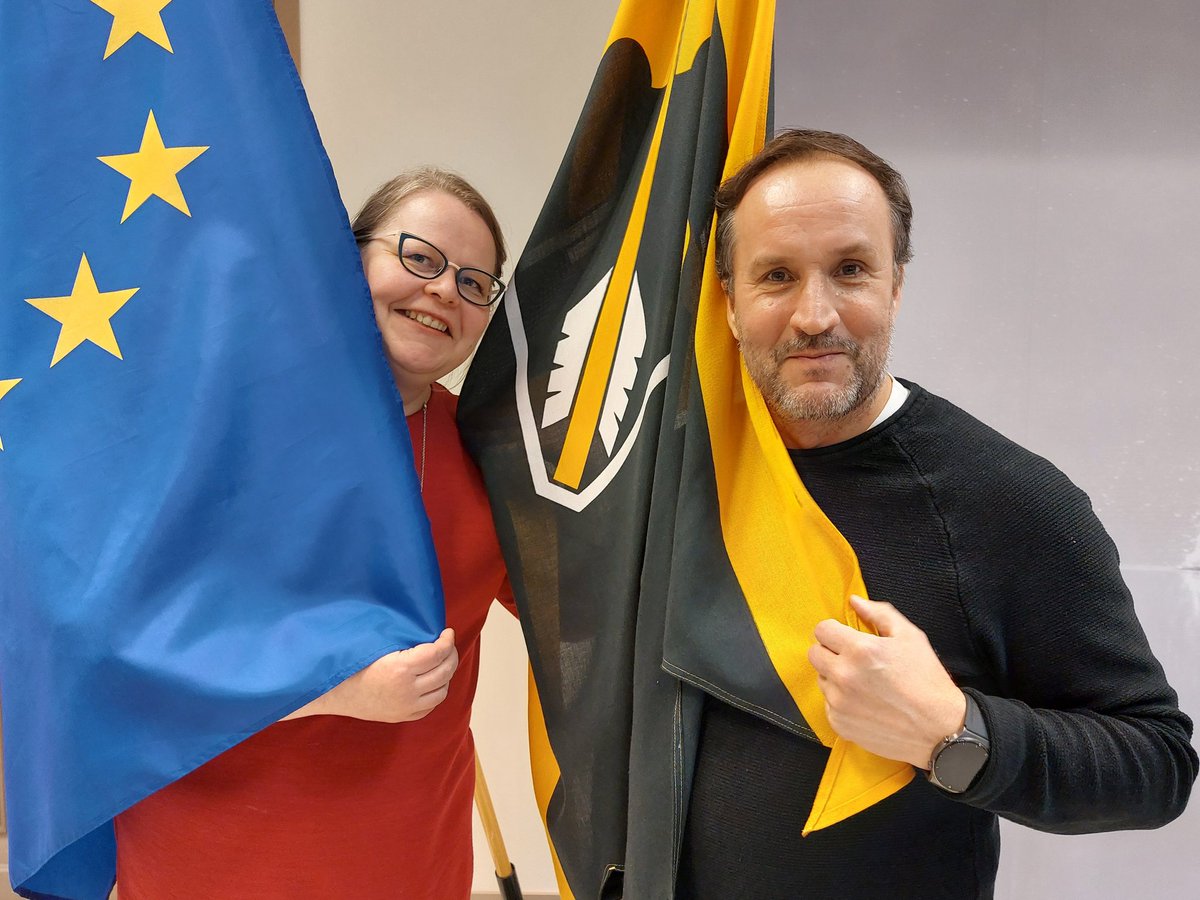 Antoisat kaksi päivää takana  <a href="/pohjoissavo/">Pohjois-Savon liitto</a> ja ED-kollegaa Jari Sihvosta varjostaen. Paljon syntyi uusia ideoita yhteistyöhön ja tulevaan vuoteen. Tämä ei olisi ollut mahdollista ilman <a href="/MaakunnatOppien/">Maakuntien liitot yhdessä oppien</a> -hanketta. Kiitos!