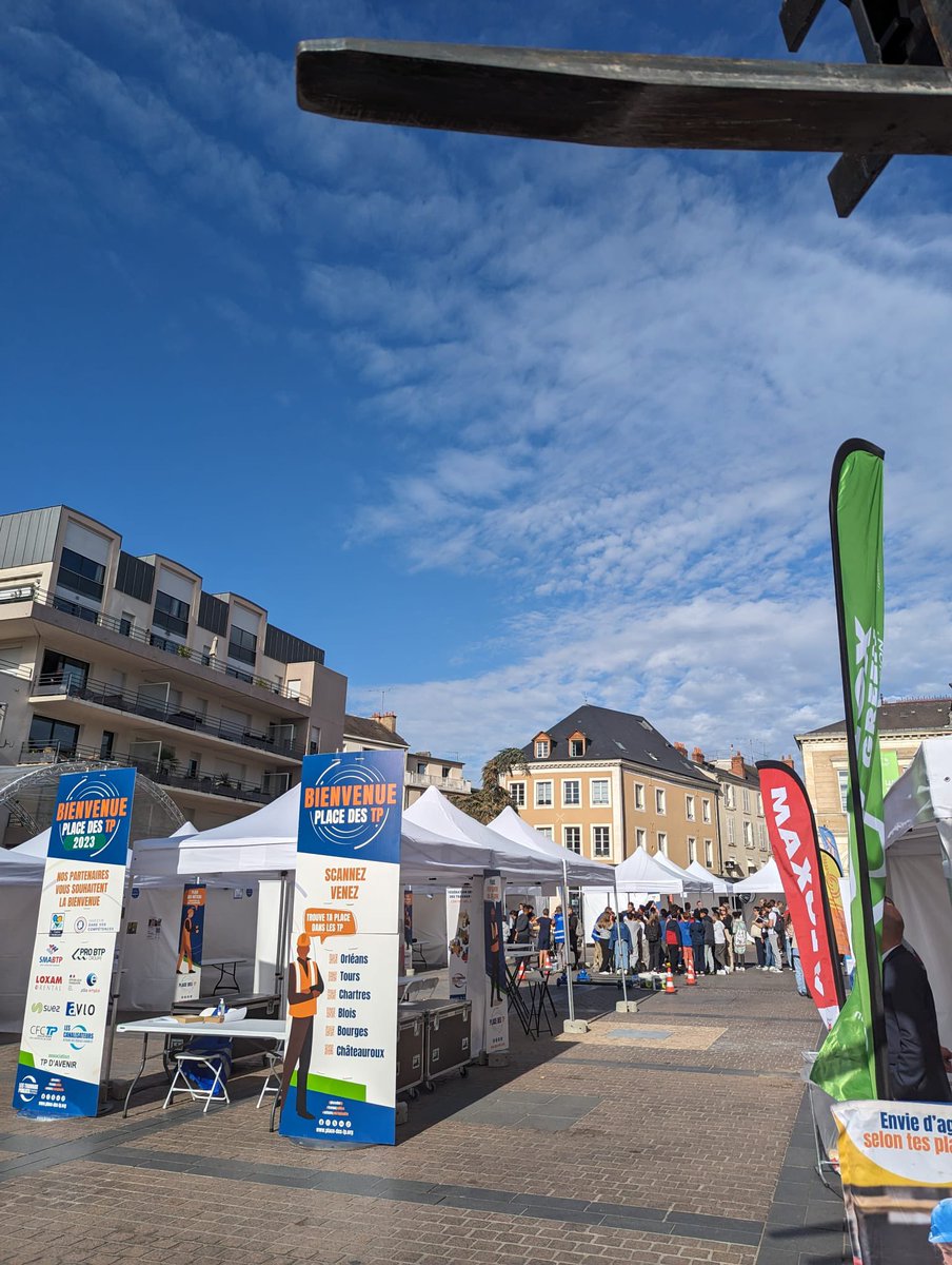 🚧 PLACE DES TP CHÂTEAUROUX 🦺

On vous attend toute la journée place de la République à Châteauroux ! 

#acteurspourlaplanète #travauxpublics #frtp