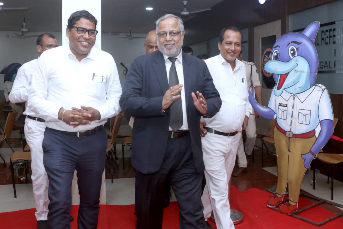 A glimpse of the Cyber Awareness program on 12-10-23 at Esteemed Odisha High Court Bar Association premises.
#BeAwareBeSafe 
#CyberSafeOdisha 
<a href="/CMO_Odisha/">CMO Odisha</a> <a href="/homeodisha/">Home Department, Govt. of Odisha</a> <a href="/DGPOdisha/">DGP, Odisha</a> <a href="/odisha_police/">Odisha Police</a> <a href="/MoSarkar5T/">MoSarkar 5T</a> <a href="/cpbbsrctc/">COMMISSIONERATE POLICE</a> <a href="/PinakMishra2/">Pinak_Mishra</a> <a href="/prsprateek/">Prateek Singh</a> <a href="/cybercopodisha/">Cybercop Odisha</a> <a href="/AxisBank/">Axis Bank</a>