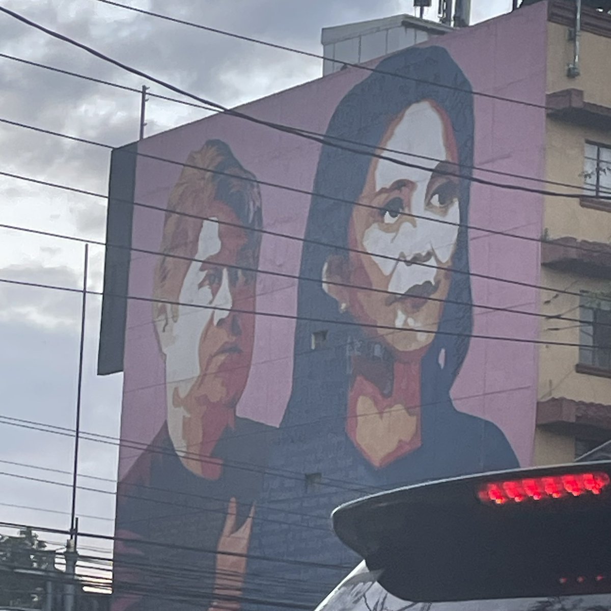 oslecjunior's tweet photo. I love seeing this on my way to teach my class in Ateneo. 🌸 https://t.co/y6B9WWJlEP