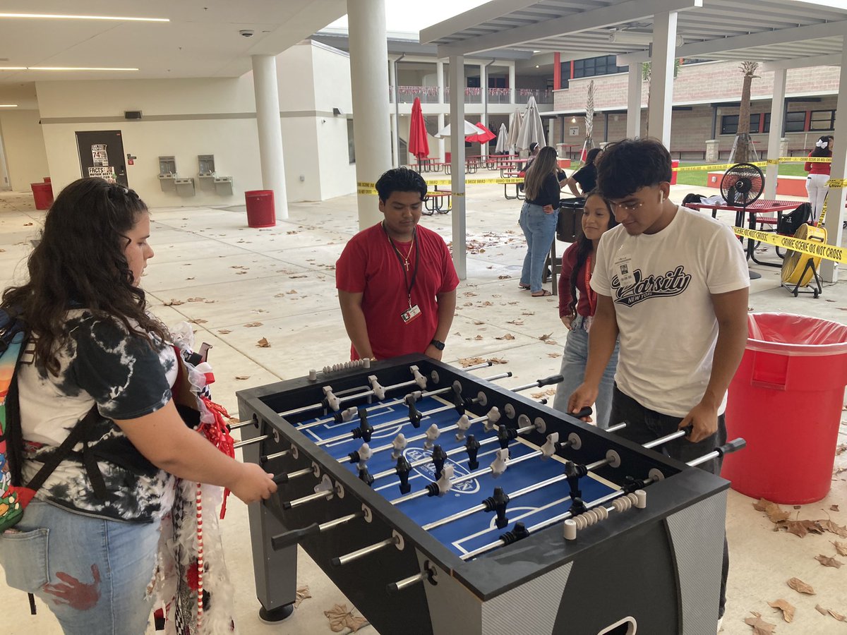 LighthouseIHS's tweet photo. New addition to Fun Friday courtyard games! @Indians_IHS https://t.co/0gMO53twXx