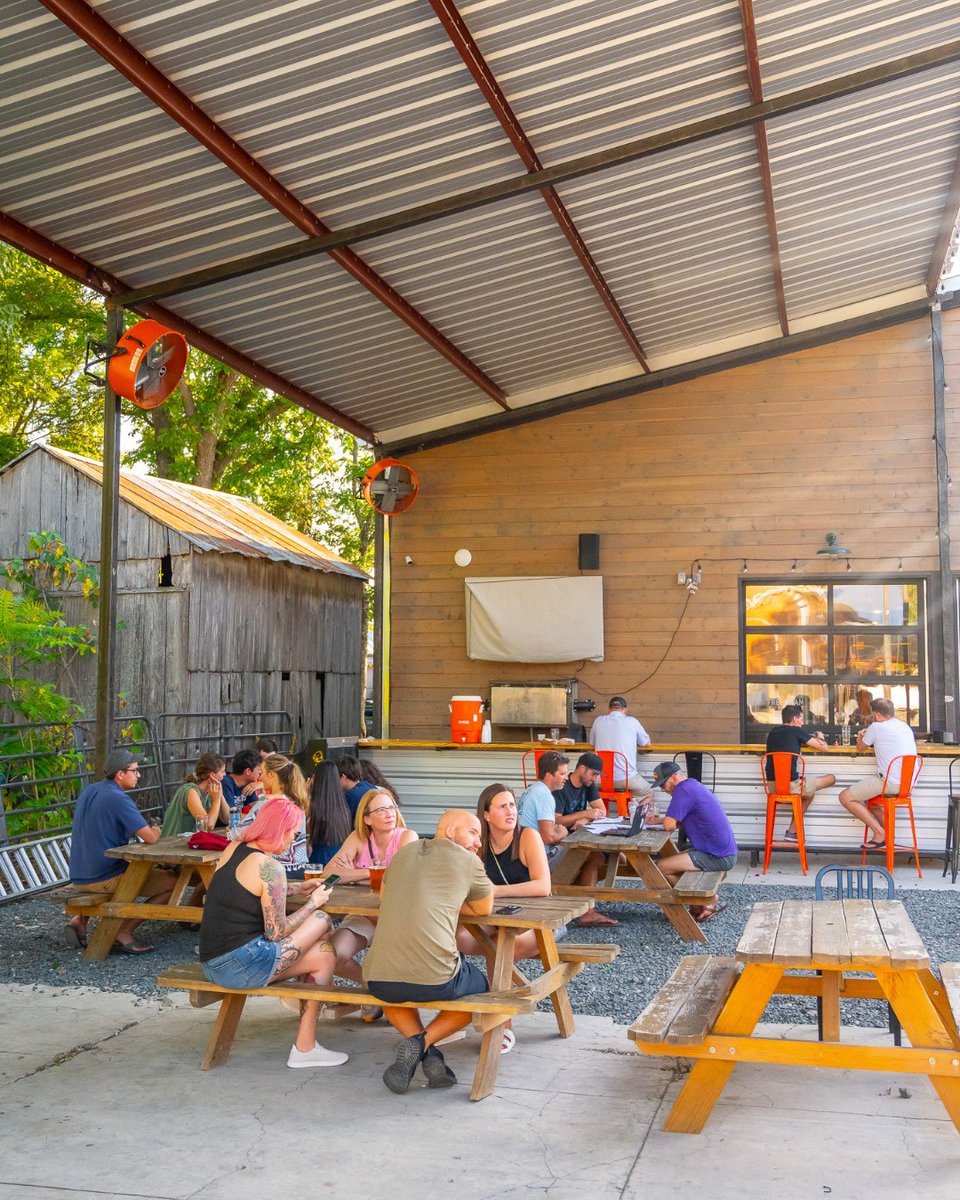 FreeRoamBrewing's tweet photo. 𝑭𝑹𝑰𝑫𝑨𝒀
Food Trucks: Lupe's Local Mex-Tex 11am-10pm
Live Music: Caleb Young | 6pm

𝑺𝑨𝑻𝑼𝑹𝑫𝑨𝒀
🚨 𝐖𝐄 𝐎𝐏𝐄𝐍 𝐀𝐓 𝟗𝐀𝐌 🚨
- ECLIPSE VIEWING AT 10AM - 
Food Trucks: Lupe's Local Mex-Tex 11am-10pm
Live Music: Abe Mac Music | 1pm
College Football | ALL DAY! https://t.co/D427LcLNl8