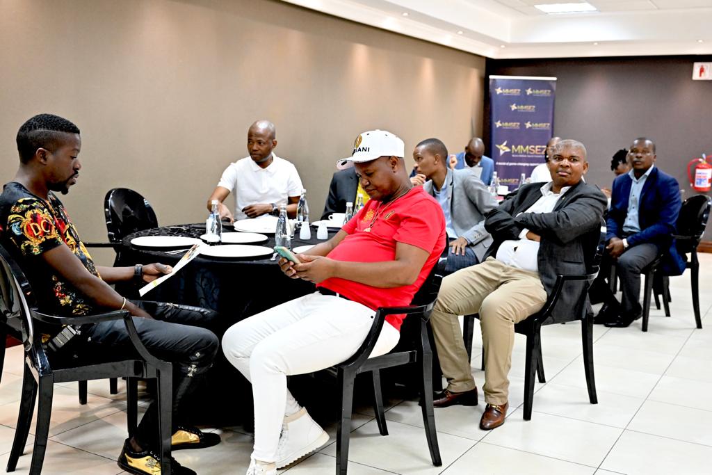 Limpopoecon's tweet photo. MEC Monama of @LimpopoLEDET flanked by Executives from LEDET Group of companies listening on during the media launch of Limpopo Investment Conference 23. 'We are here to launch the installation of the 3rd edition of Limpopo Investment Conference' GCEO of LEDA,  Thakhani Makhuvha https://t.co/mImFILWFmW