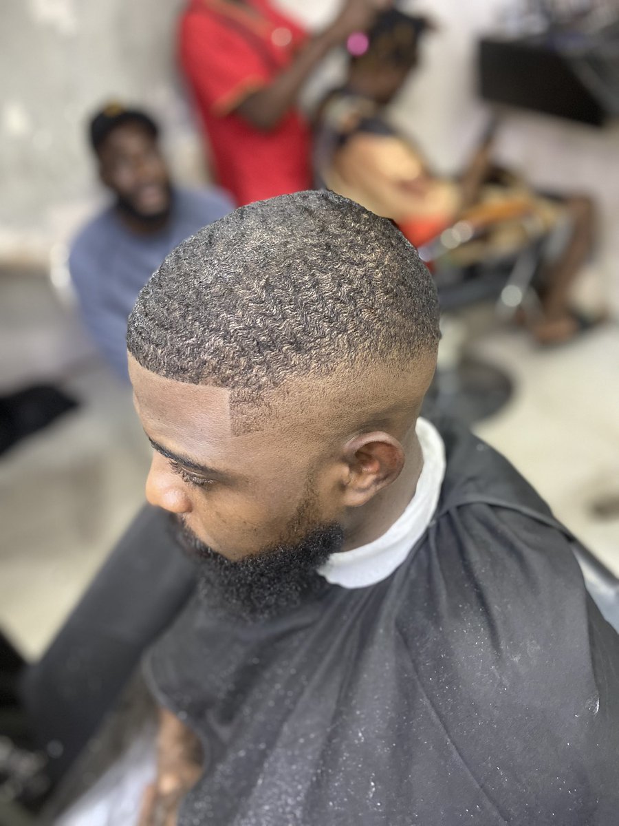 wickedbarber01's tweet photo. Come get trimmed 💈✅
#fypviraltwitter #explorepage #bookappointments!! #TwitterSpace #makemefamous #FreePalestine https://t.co/ilMvhyhj2v