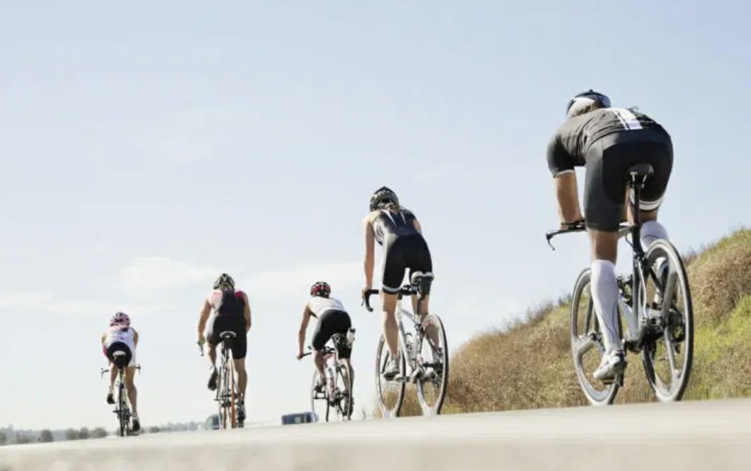 ATriDiary's tweet image. Learn about Hunter Allen on today's Hilary Topper on Air Endurance Sports Edition. Allen co-founded #trainingpeaks, the author of many books about cycling and power meters and more. hilarytopper.com/unleashing-you…
.
#cycling #triathlete #triathlontraining