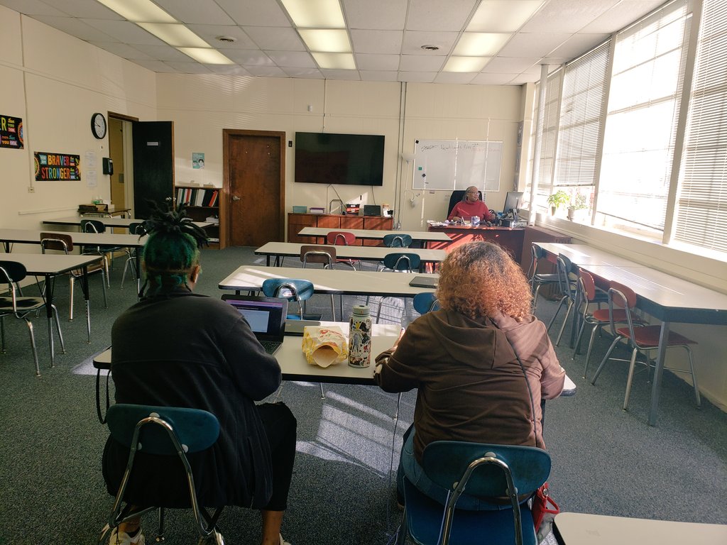 Tim Locklair tweet media