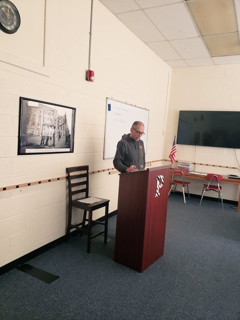 Tim Locklair tweet media