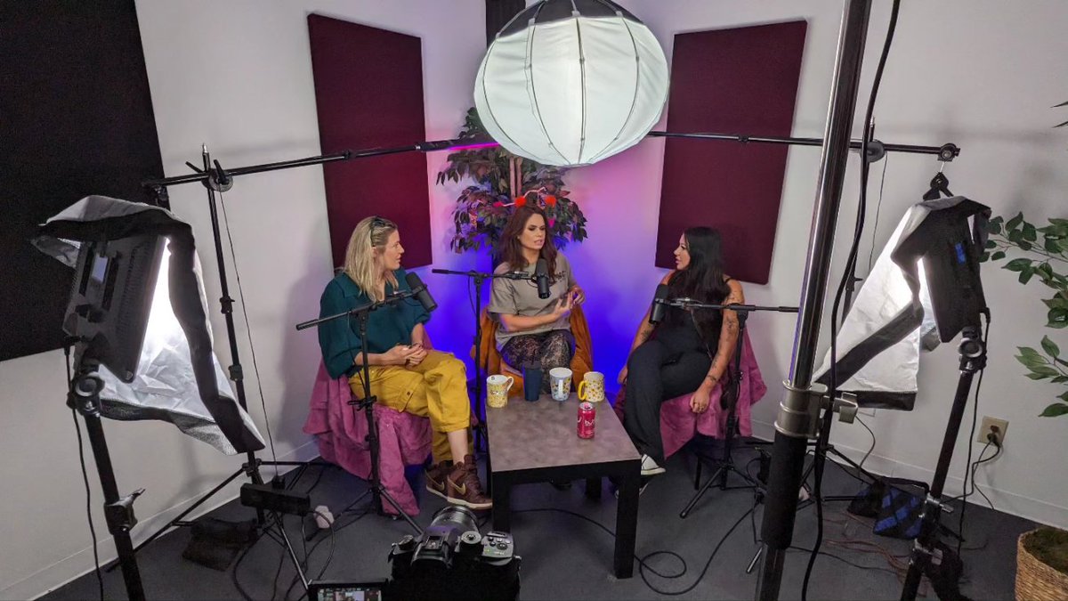 Do You Validate tweet media