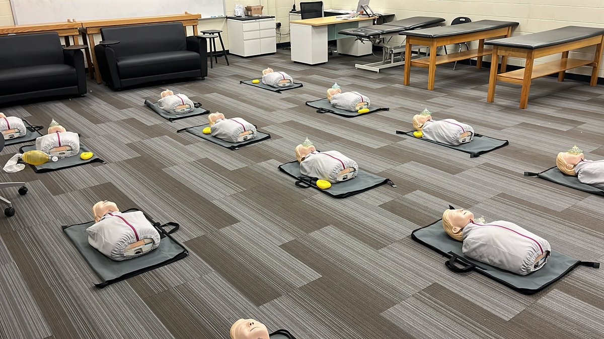 Coaches CPR training day for winter  and spring sports!