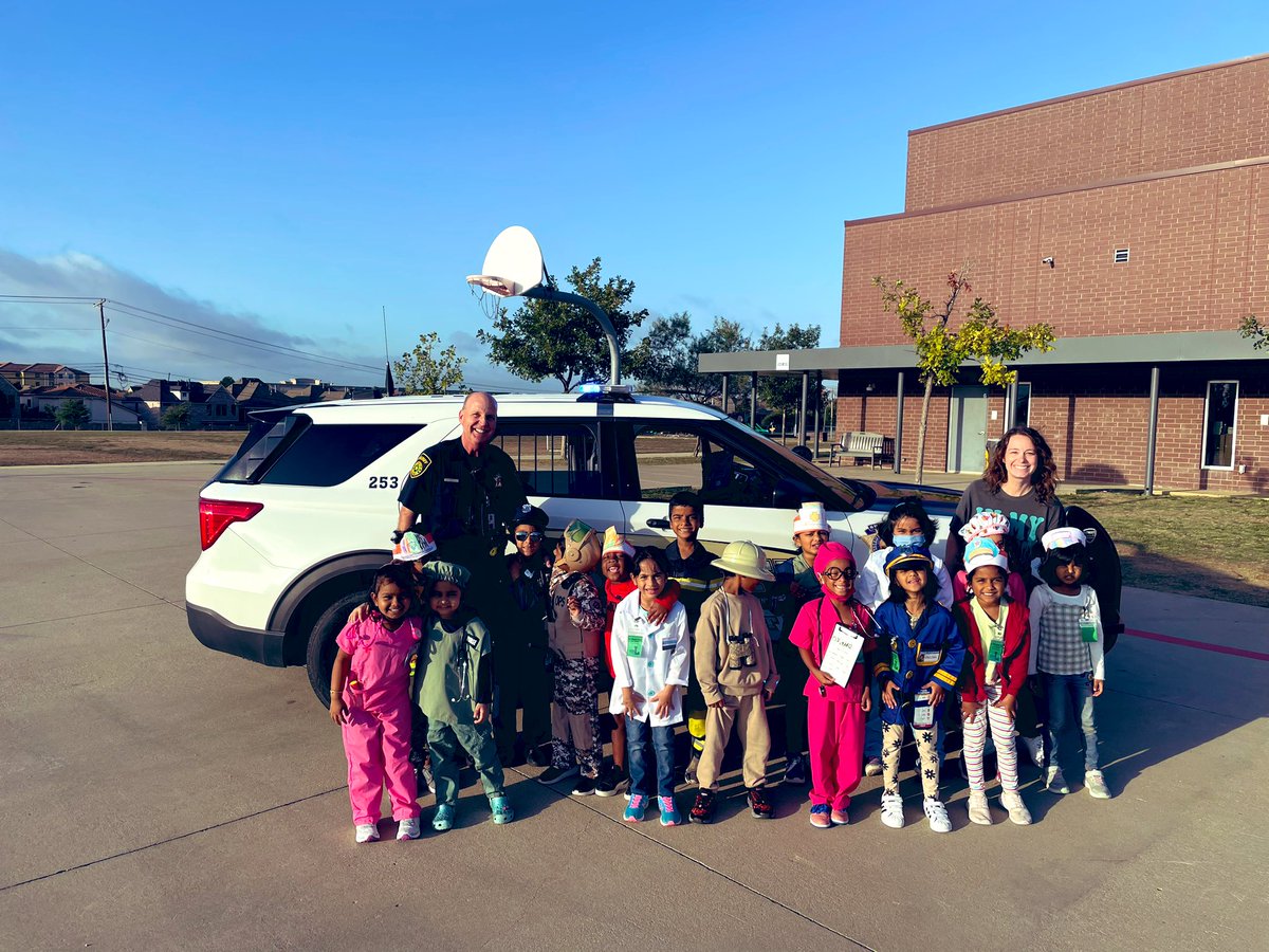 Miss Osborn tweet media