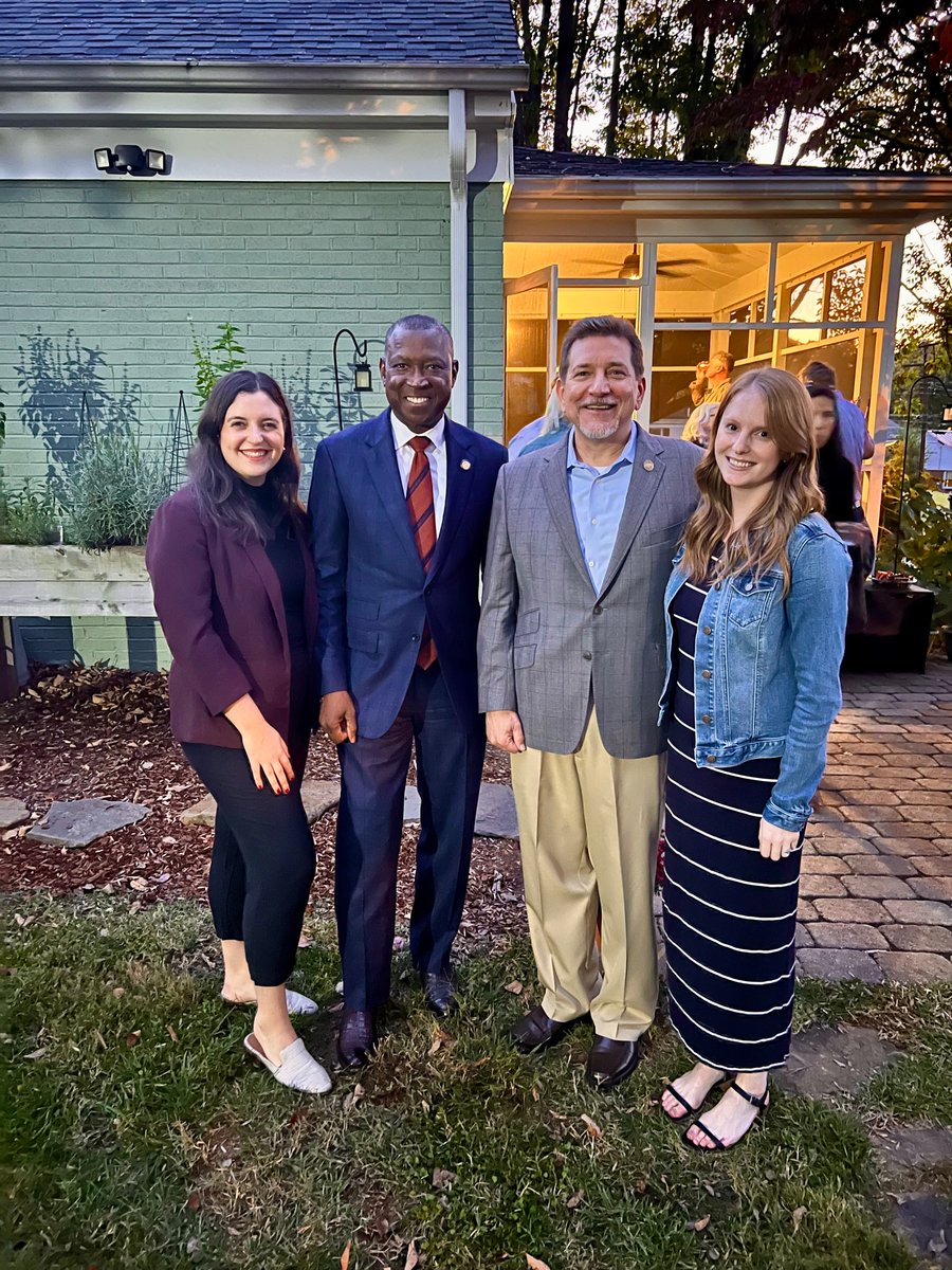 BlairStLedger's tweet photo. We were thrilled to host the climate &amp; clean energy community last night in Charlottesville to support @DavidReidVA &amp; to flip the House of Delegates! It was such an honor to have @DonScott757 kick us off, &amp; be joined by @CreighDeeds and @LauferFor55 as well. 

Let’s do this! 🗳 https://t.co/TqZATlVoBK