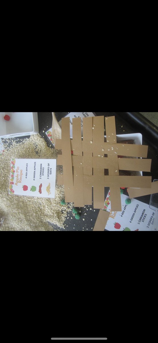 Apple pie sensory tray 🍎🥧🍏
The children loved exploring and using their imagination to make an apple pie. They scooped, poured, measured and enjoyed the smell of the cinnamon sticks. @MJonessps <a href="/SpsWheatcroft/">MrsWheatcroftSPS</a> <a href="/SummerswoodPS/">Summerswood School</a>