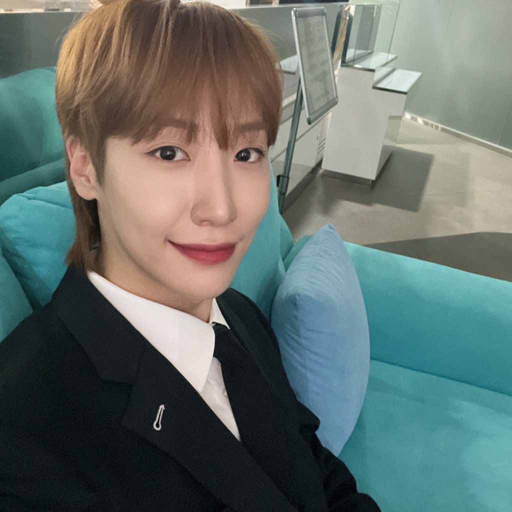onewefancafe's tweet photo. 231013 FANCAFE

[FROM.ONEWE]

Dongmyeong

"💛Today is also a rewarding day" https://t.co/J1DaqlcMNV