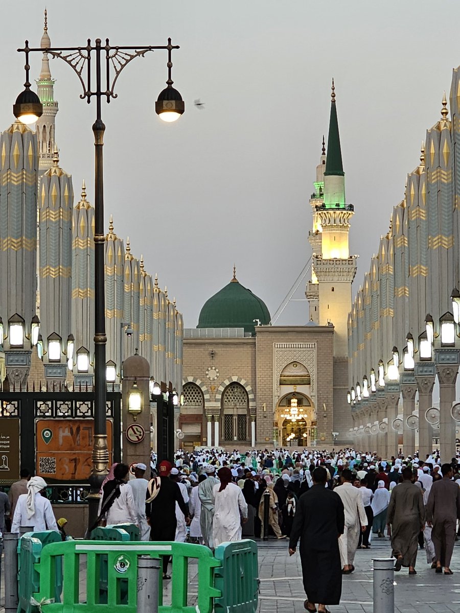_SH6__'s tweet photo. *﷽* وَرَفَعْنَا لَكَ ذِكْرَكَ ۝  (ﷺ) https://t.co/61o6AzAnoT