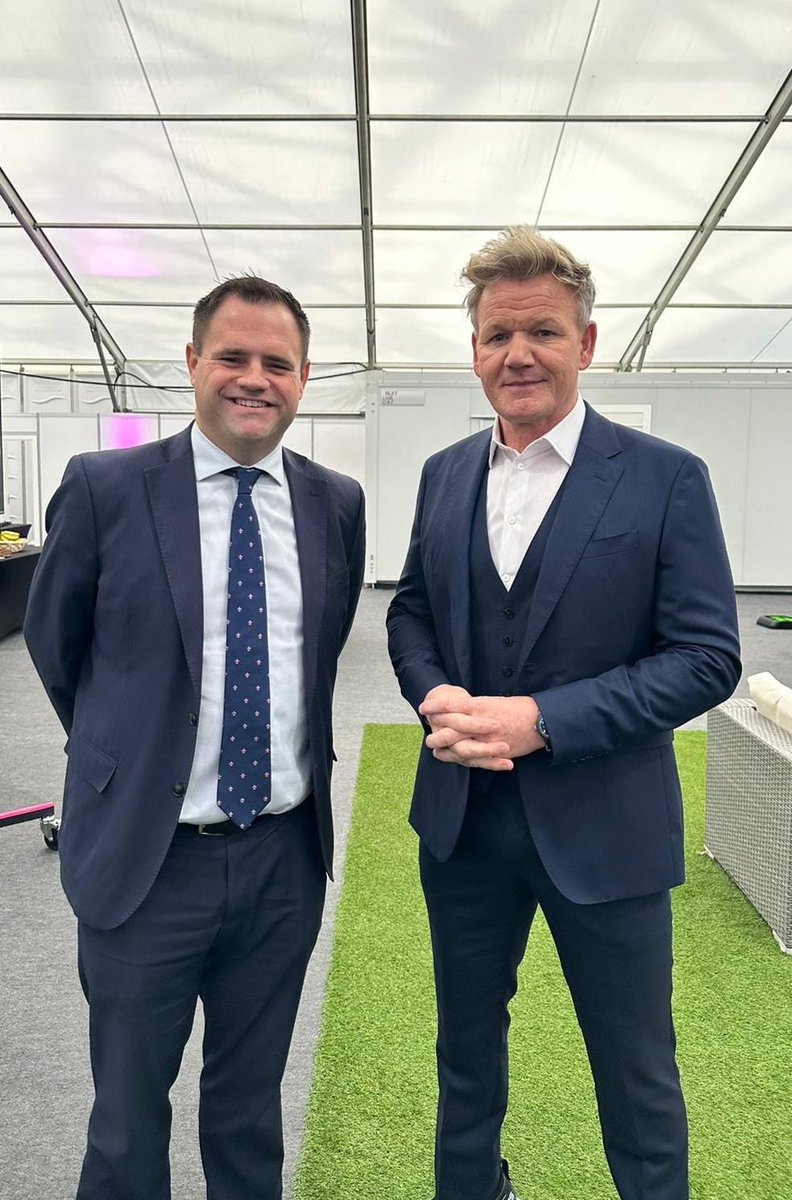 nealerichmond's tweet image. Super to spend some time with Big Stage productions in their amazing new studios in Ashford, Co. Wicklow where they’re bringing global talent &amp;amp; huge investment to Ireland.

Made a new friend, he’s a fan of a scone too!