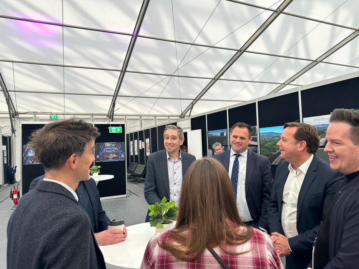 nealerichmond's tweet image. Super to spend some time with Big Stage productions in their amazing new studios in Ashford, Co. Wicklow where they’re bringing global talent &amp;amp; huge investment to Ireland.

Made a new friend, he’s a fan of a scone too!