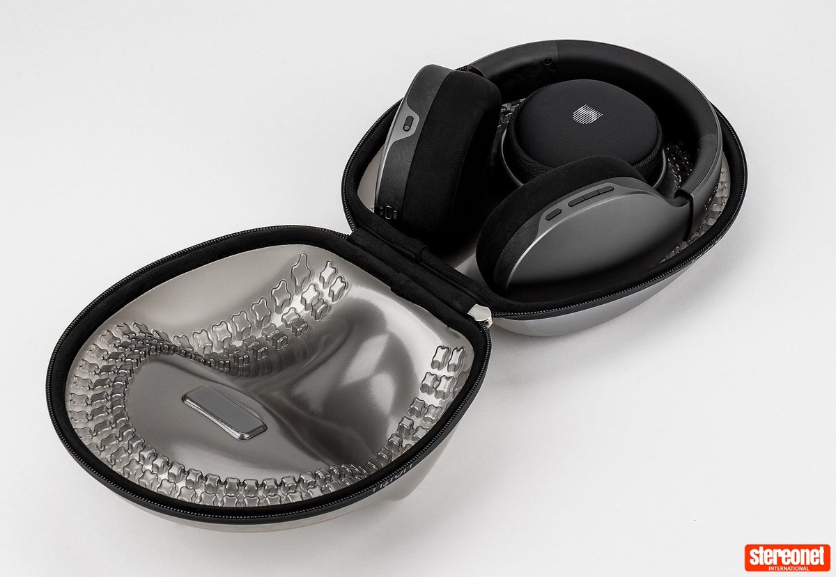 StereoNETUK's tweet photo. 𝗥𝗘𝗩𝗜𝗘𝗪: #HEDUnity #Wi-Fi #FullFidelity #Headphones 👉 https://t.co/WIW0eOzq78

"This is the best-sounding wireless headphone design that I have heard to date…"

#headfi #headphonereview #stereonet #snuk #earphones #portableaudio #personalaudio #HiResAudio @ElectromodLtd https://t.co/1OUFZeQTqP