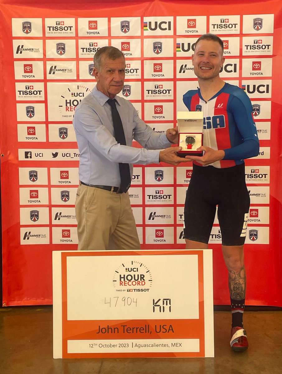 An astonishing performance ⚡️

Congratulations to John Terrell who has broken the UCI Hour Record timed by @Tissot in the MC4 category

👉 47.904 km ‼️

The previous record was held by Wayne Harrod with 42.460 km #UCIHourRecord