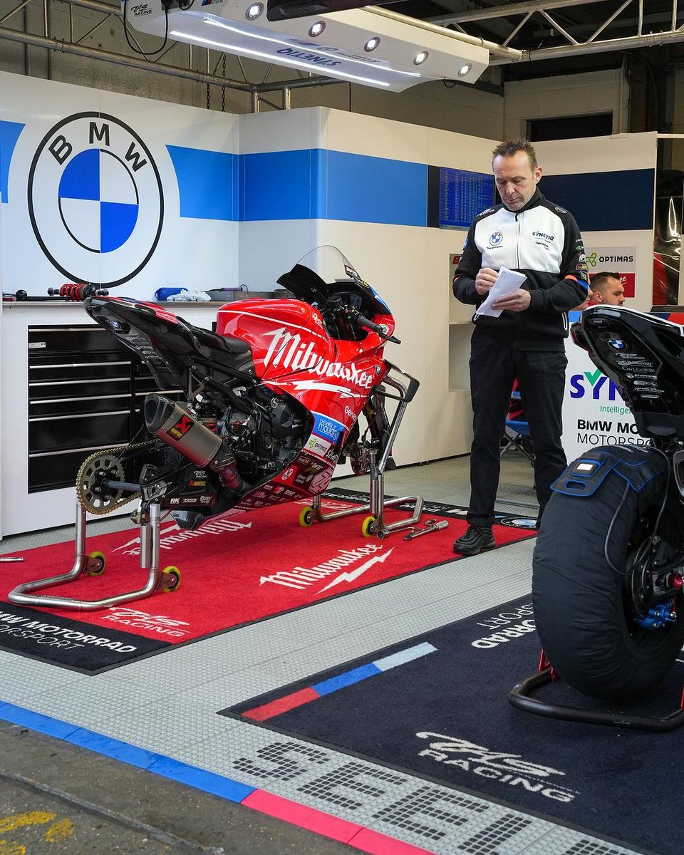 TASRacing_NI's tweet image. Race ready for the final round of the 2023 @officialbsb championship at Brands Hatch. 🏁

@DaveyTodd74 / @weewizard34 

@synetiqltd / @bmwmotorraduk / @CheshireMould / @Optimas_S