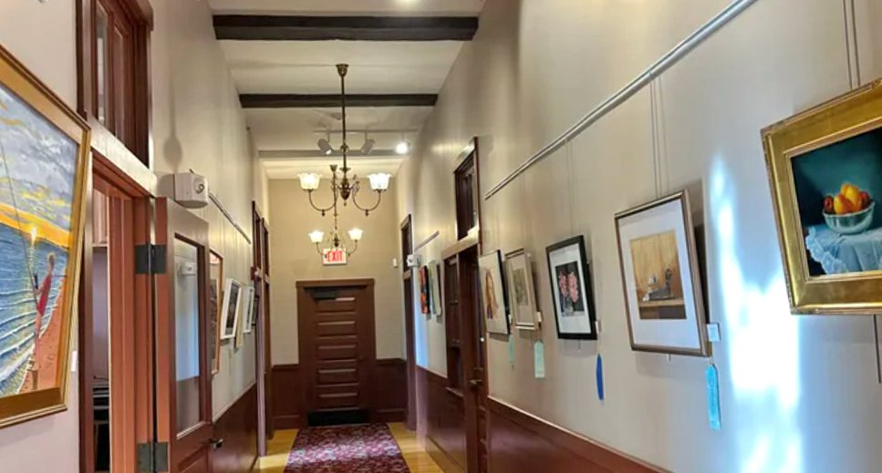 McGrathPR's tweet photo. #Sandwich #TownHall, revered as the oldest continuously-operated seat of #government in the #Commonwealth of #MA, has a new tenant. What does it mean for the #CapeCod #community's #arts scene? Read -> https://t.co/PFrldoHBJu #UpperCape https://t.co/xt2xkz3zgL