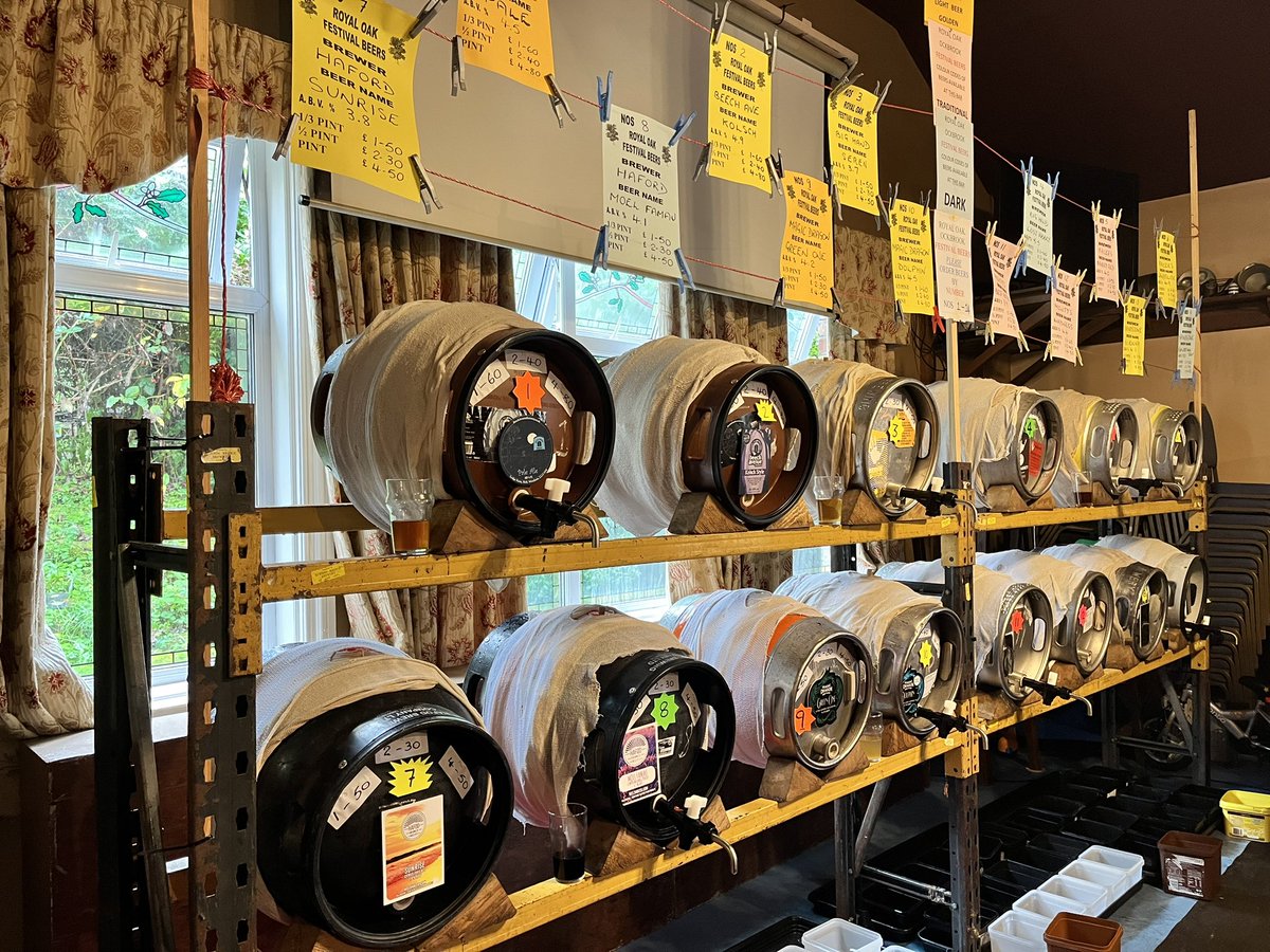 _royaloak's tweet image. Come and check our beer festival out! We are now open @_royaloak from 11:30am till late 

Serving #food throughout! 

Our October #beerfestival @derbypromo @derbyshire_live @DerbyCAMRA @CAMRA_Official @AmberValleyCamr @NottinghamCAMRA @NottmCAMRAYM