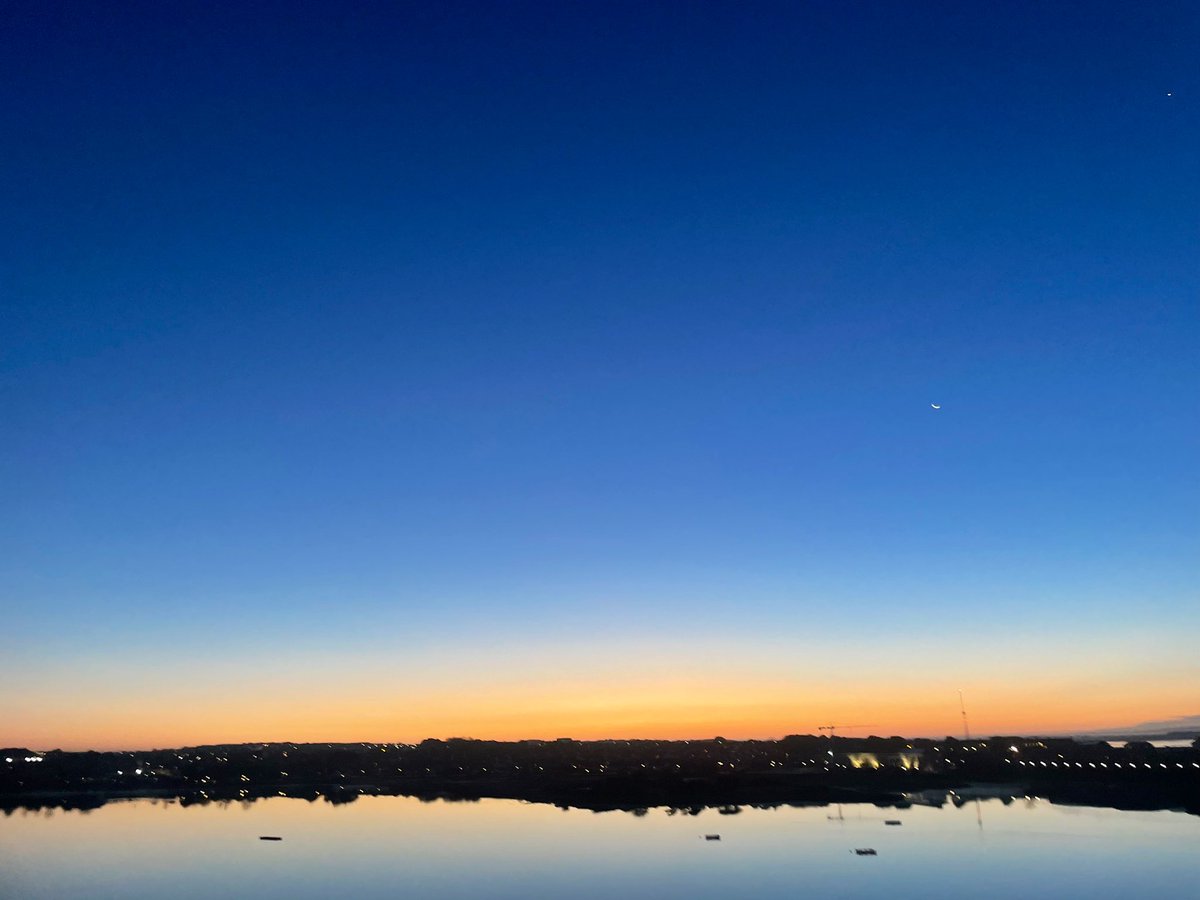 #NAPD23 asked me to reimagine leadership. While I don’t know what it is for me yet, after such inspiring speakers &amp; 💬 I know leadership is not much different to Galway’s 🌅. It can be humble yet majestic, both simple &amp; beautiful with colour &amp; brightness that is never the same.