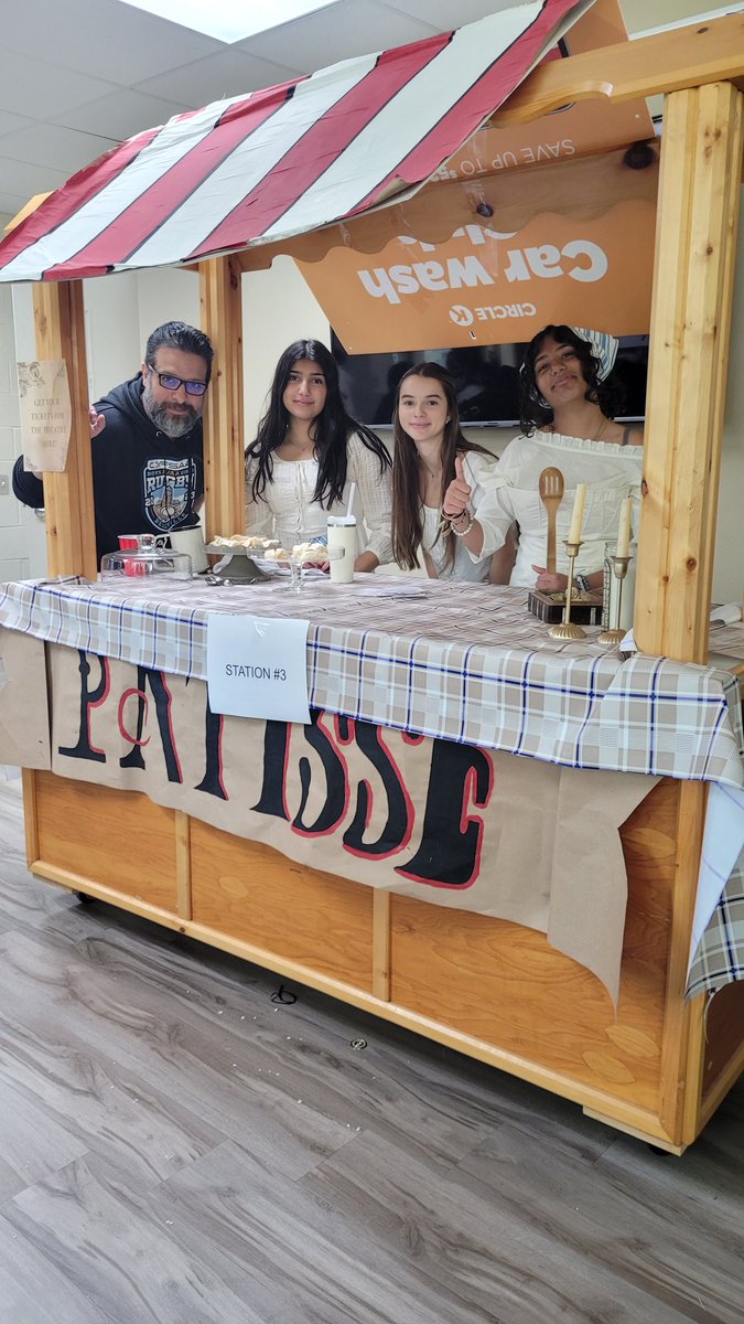 Henry Street HS Renaissance Fair! <a href="/DDSBSchools/">Durham District School Board (DDSB)</a>