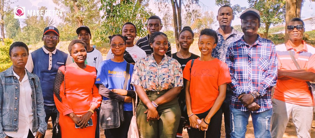 akwii_m's tweet image. We conducted an awareness promotion activity in Bondeni Primary School, educating the pupils on how to seek help and ending stigma in the journey to better mental health. #seekinghelp #endingstigma #MentalHealthAwarenessDay