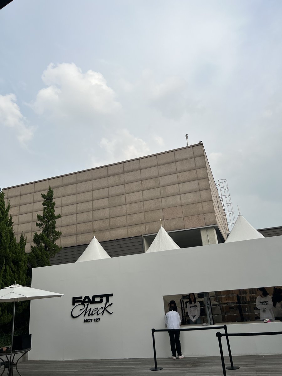 preorderkr99's tweet photo. รับหิ้ว #NCT127 5th Album 'Fact Check'

Trading 195฿  (ถึงไทย16/10)

ส่งกลับแอร์ ✈️ 

📥สนใจสั่งซื้อdm

#ตลาดนัดnct #ตลาดนัดnct127 #ตลาดอซท https://t.co/X6S0na7AJE