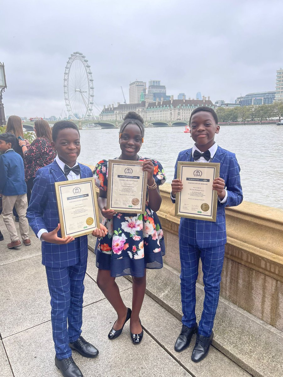 PlanetTrios's tweet photo. We R honoured to receive our BCyA Award yesterday. It was such a great day meeting lots of people who well deserved theirs too #thepeopleshonours @CitizenAwards #BCyA2023 #GoodNews #standupstandout #positive #PositiveVibes @Waterwise @ADCAshfield @Specsavers @Nottswildlife https://t.co/DrYgo0uwby
