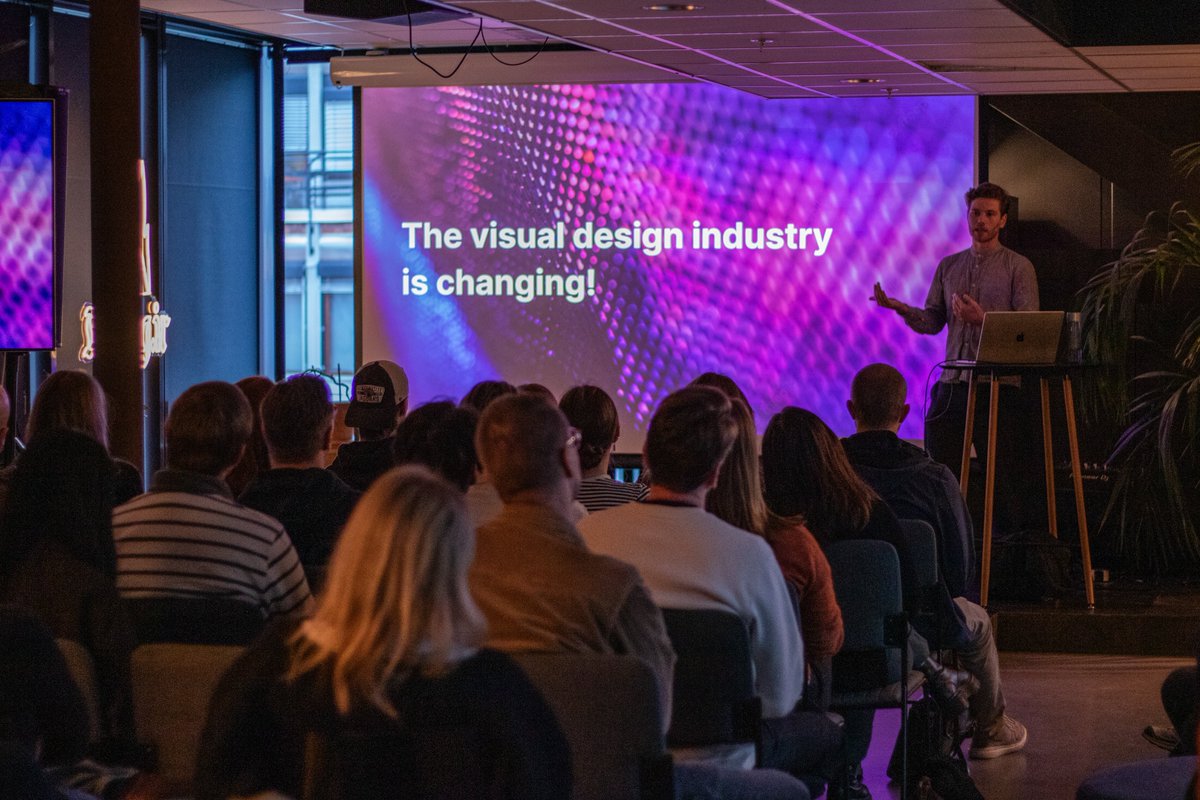 Bare. Wow.

Tusen takk til <a href="/FelixFaire/">Felix Faire</a> og <a href="/Modyfi_/">Modyfi</a>  for inspirerende foredrag om morgendagens designverktøy – og imponerende produktdemo.

Anbefaler alle å svinge browseren sin innom modyfi.com for en sniktitt inn i fremtiden.

God helg!