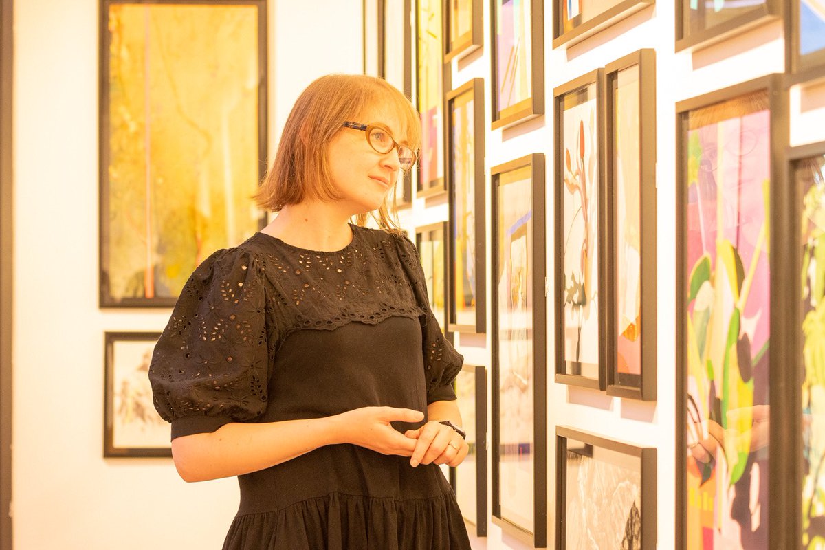 DickensFire's tweet image. ✨TODAY’S EPISODE✨

The fantastic @dickens_code team Dr. Claire Wood &amp;amp; Prof. Hugo Bowles return to launch their online exhibition DECODING DICKENS: THE SHORTHAND MYSTERIES … 

Listen here on all platforms: buzzsprout.com/1897197/137300…

Can YOU solve remaining mysteries?

🔎📝🔥🔥🔥