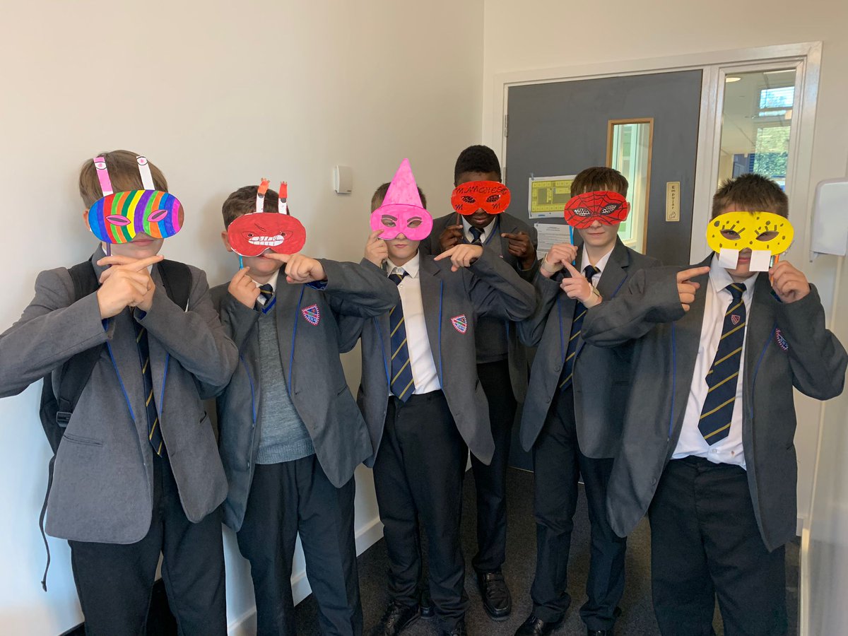 DeaneryLanguage's tweet image. Some Year 9 French pupils made masks as part of our Festivals and Carnivals unit. Fête de la Musique is  on 21 June in France and outdoor live music takes place in every town and village. @deaneryhigh