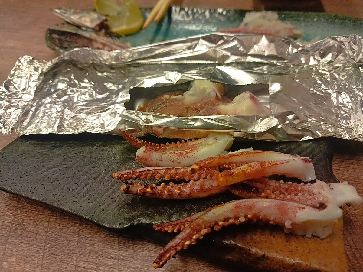 aRucchu762000's tweet photo. 肝祭り。カワハギの肝和えとイカの肝焼き。イカの肝焼きはなんと￥250。
金メダル🥇 https://t.co/QMVzbEOFoB