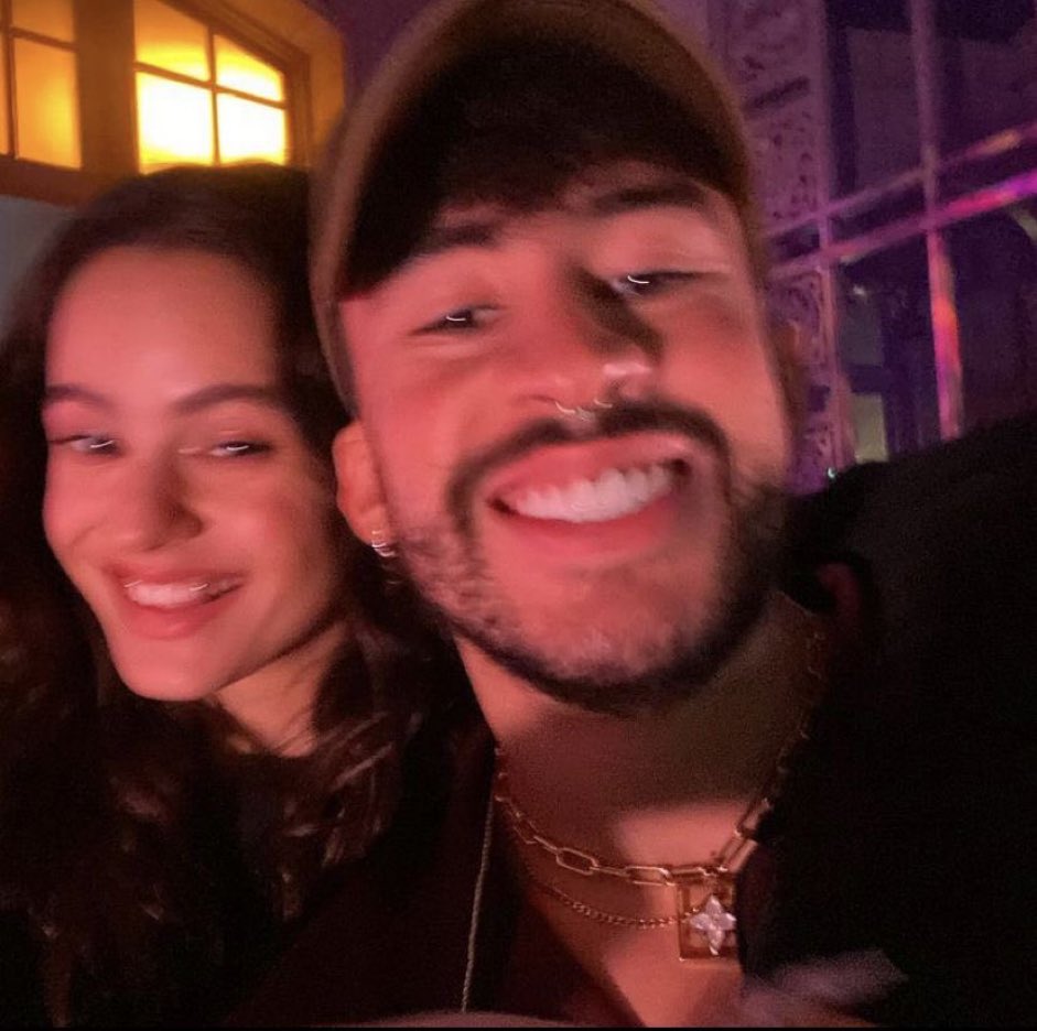 archiee_21's tweet photo. un álbum más de bad bunny que no sale SANTERÍA con rosalia 💔 https://t.co/NOUE5Blivv