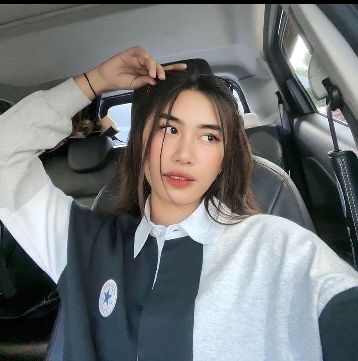 itsomelette15's tweet photo. All eyes on her✨ https://t.co/zmCOqy0LDS