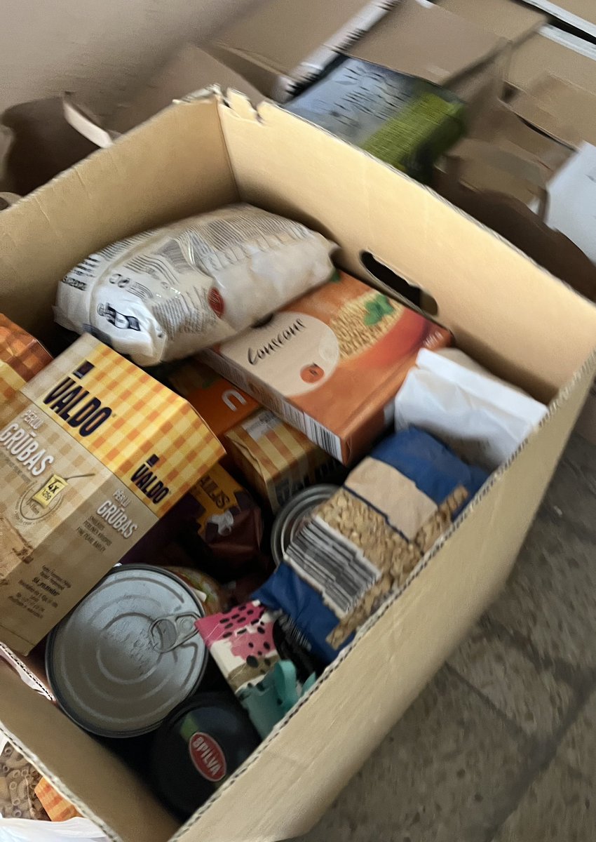 zaao_lv's tweet image. 🥣 Visā Latvijā no 9. līdz 13. oktobrim norisinājās “Labo darbu nedēļa”. ZAAO tajā piedalās jau ceturto gadu.  Šogad visi kopā gādājām, lai zupas virtuvei Valkā kādu brīdi izejvielu nepietrūkst.
 
Labais vairo labo!

#labodarbunedēļa #zaao