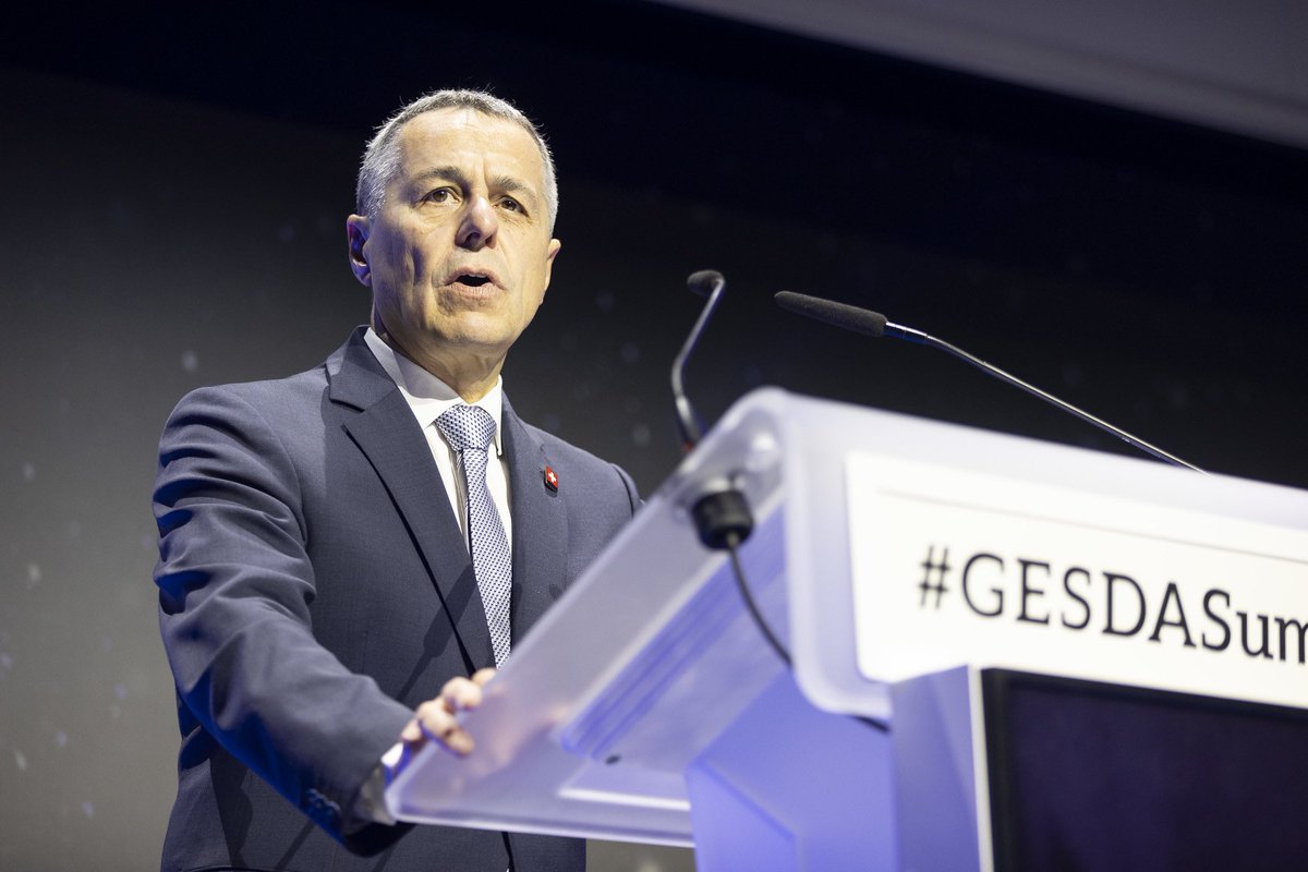 Ignazio Cassis (@ignaziocassis) on Twitter photo We just launched the Open Quantum Institute today at the <a href="/GESDAglobal/">Geneva Science and Diplomacy Anticipator</a> summit 🚀
With <a href="/CERN/">CERN</a> & <a href="/UBS/">UBS</a>,🇨🇭 is pioneering #quantum computing advances for transformative global impact.
Let's seize the opportunity it offers & harness its potential to unite, not divide, nations & people. We just launched the Open Quantum Institute today at the <a href="/GESDAglobal/">Geneva Science and Diplomacy Anticipator</a> summit 🚀
With <a href="/CERN/">CERN</a> & <a href="/UBS/">UBS</a>,🇨🇭 is pioneering #quantum computing advances for transformative global impact.
Let's seize the opportunity it offers & harness its potential to unite, not divide, nations & people.